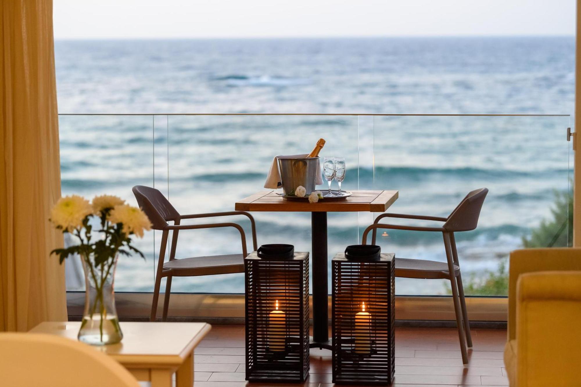 Alexander Beach Hotel & Village Resort Mália Kültér fotó