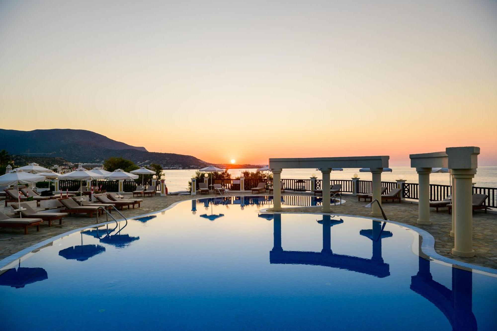 Alexander Beach Hotel & Village Resort Mália Kültér fotó