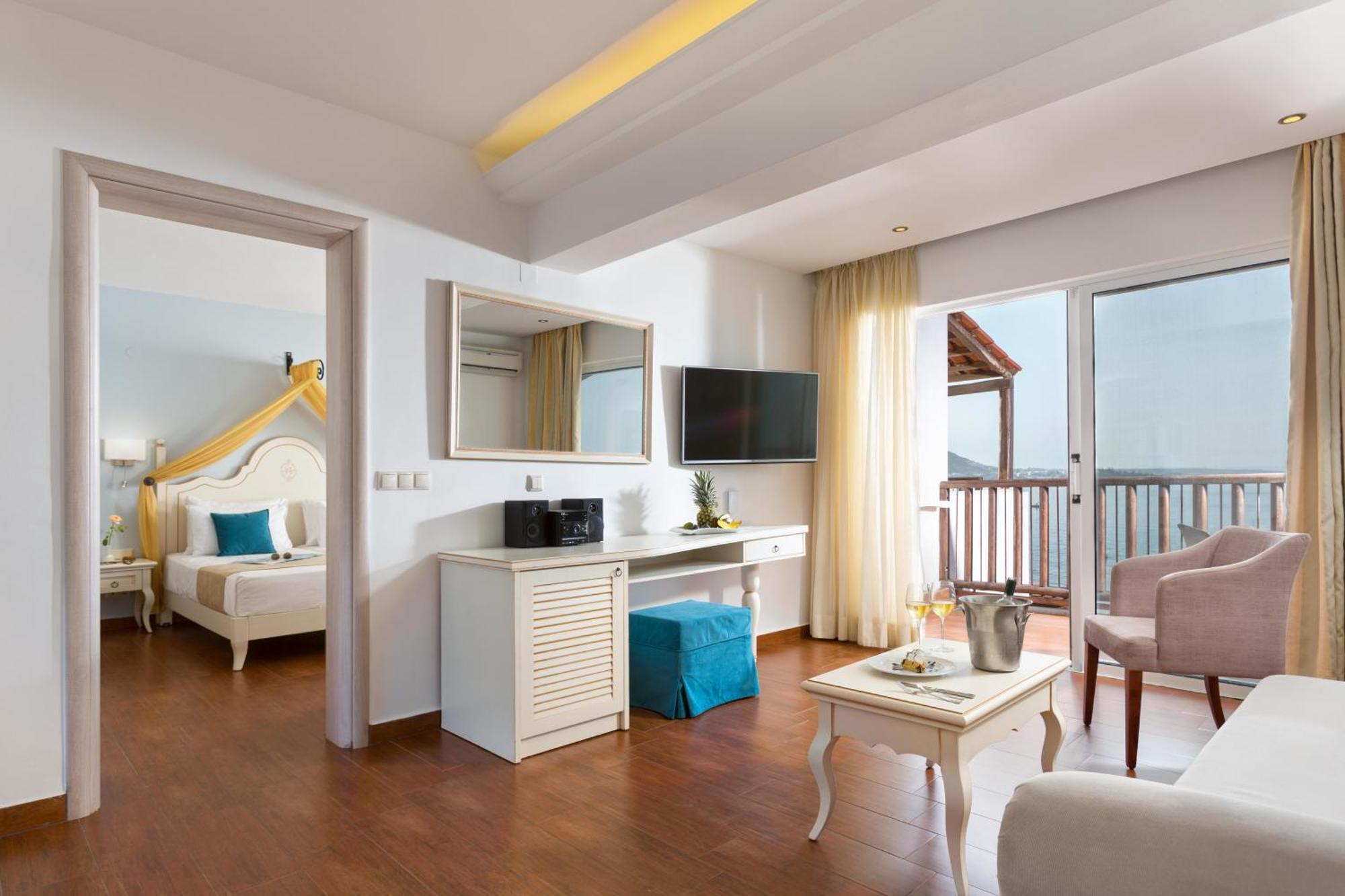 Alexander Beach Hotel & Village Resort Mália Kültér fotó