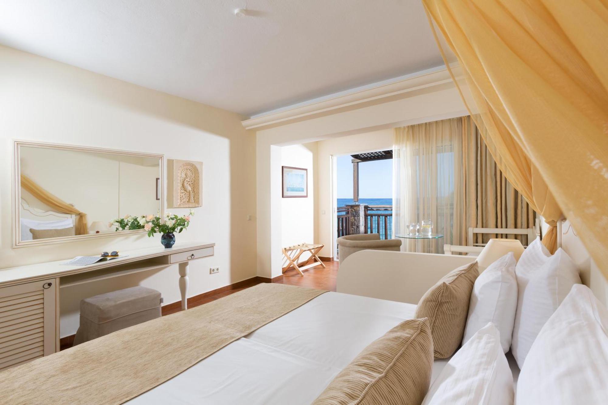 Alexander Beach Hotel & Village Resort Mália Kültér fotó